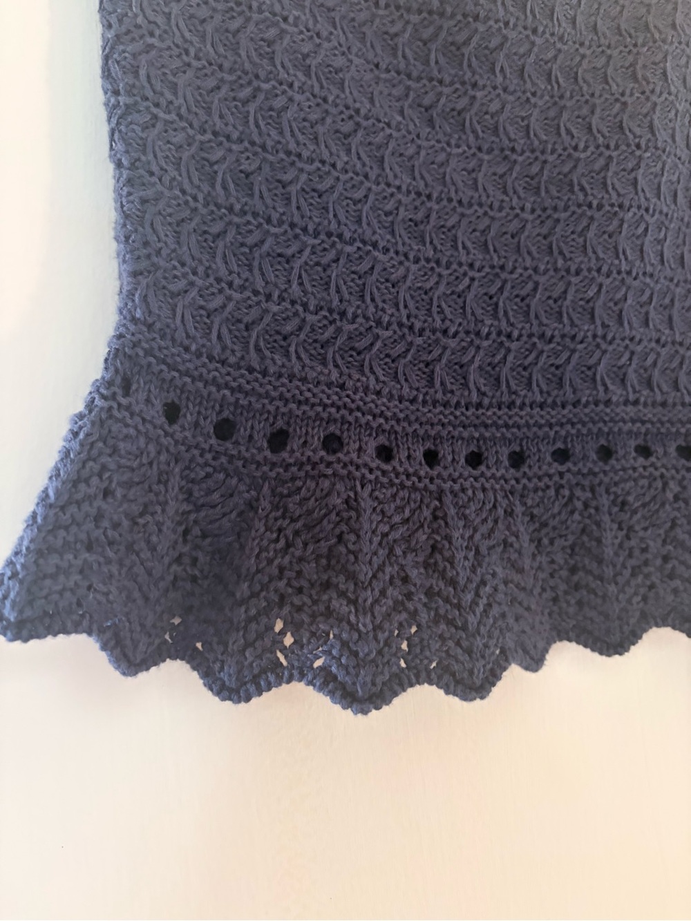NWT American Eagle Outfitters Navy Crocheted Ruffle Tube Necklace Top Medium - Picture 5 of 5